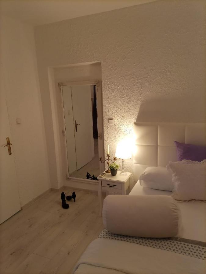 Apartment Jozefina Porec Ngoại thất bức ảnh